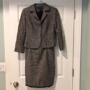 Ann Taylor Petites Skirt Suit